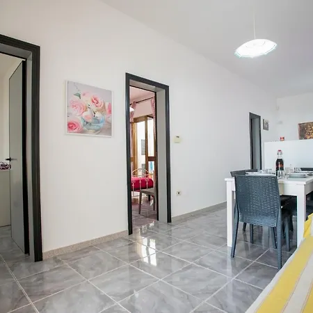 Villino Riva Bella * 토레 라필로